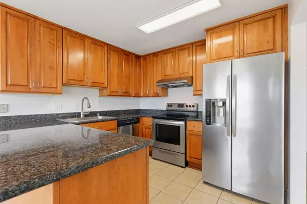 South San Francisco, CA 94080,829 Stonegate DR