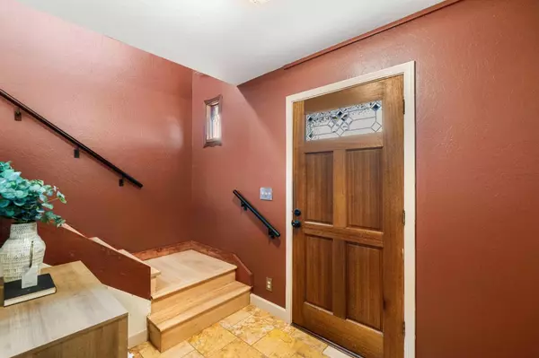 Moss Beach, CA 94038,855 San Ramon AVE