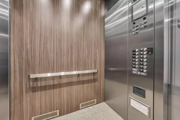 Foster City, CA 94404,769 Eppleton LN 302