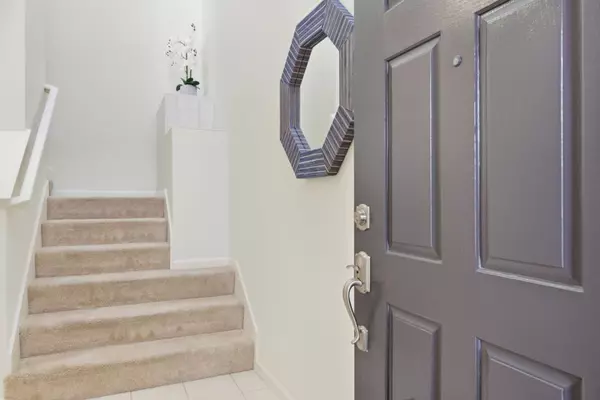 Redwood City, CA 94065,123 Positano CIR 406