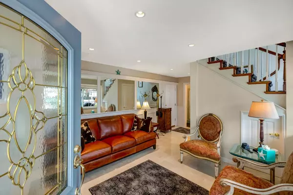 Pacific Grove, CA 93950,127 16th ST
