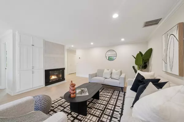 Saratoga, CA 95070,14355 Saratoga AVE A