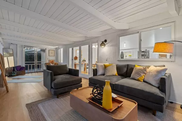 Santa Clara, CA 95050,2416 Johnson PL