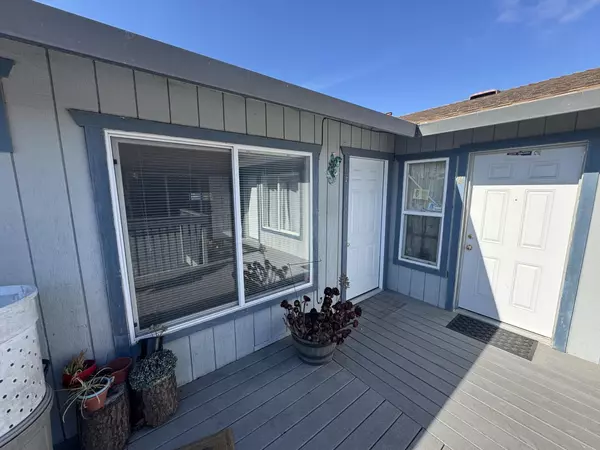 Salinas, CA 93905,1051 Rider AVE F