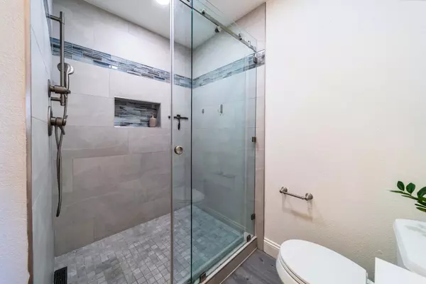 San Jose, CA 95121,3354 Shadow Park PL