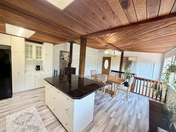 Los Gatos, CA 95033,17944 Madrone DR