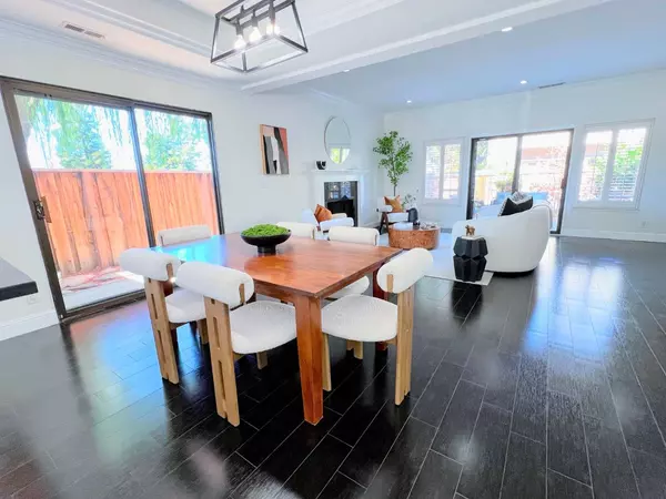 Foster City, CA 94404,801 Ram LN