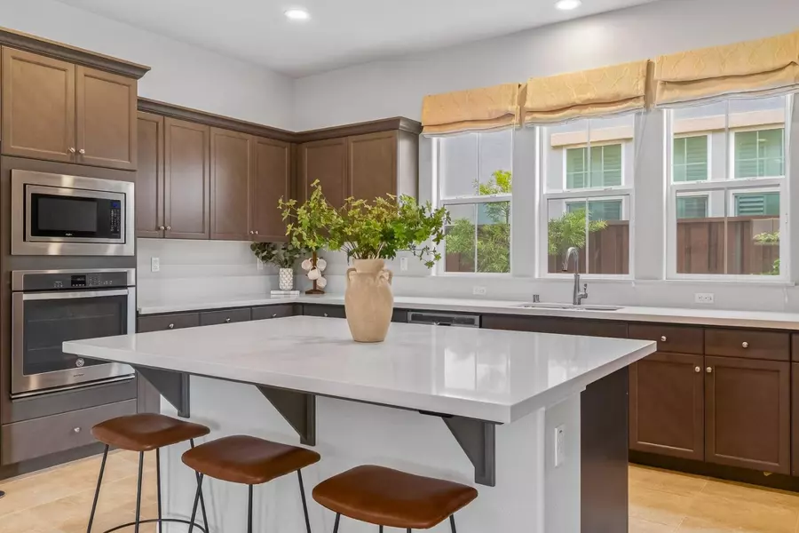 2962 Bluffs DR, Marina, CA 93933