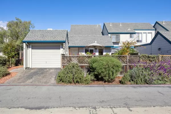 2601 Mallory LN, Santa Cruz, CA 95065