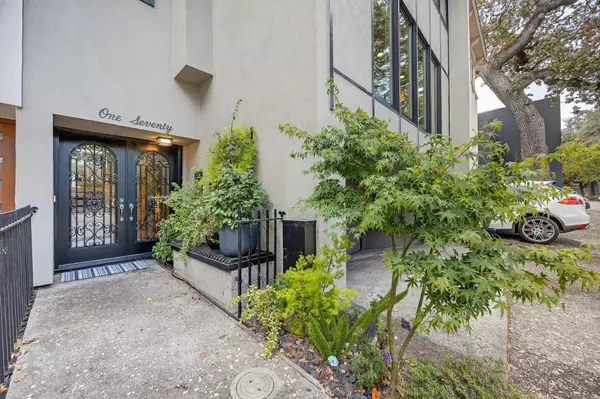 Menlo Park, CA 94025,170 Stone Pine LN