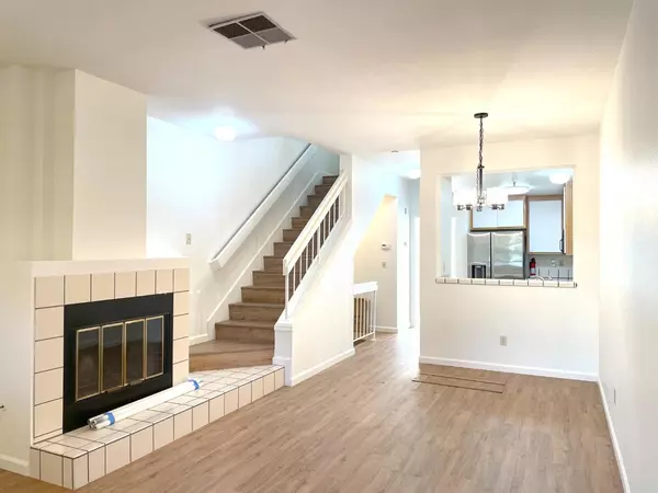Sunnyvale, CA 94086,999 Belmont TER 8