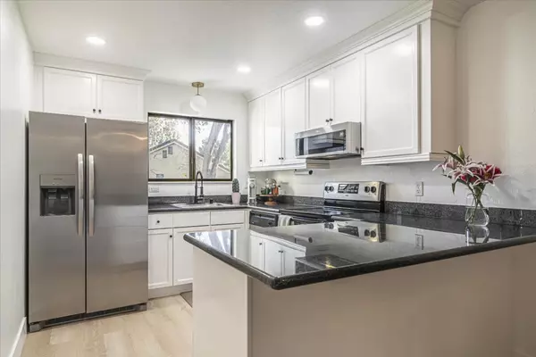 Fremont, CA 94536,38780 Tyson LN 205C