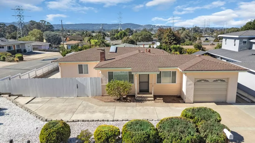 1021 Wheeler ST, Seaside, CA 93955