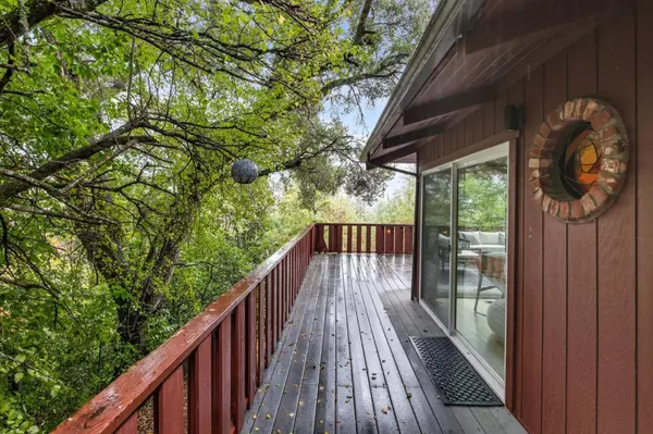 Portola Valley, CA 94028,57 Santa Maria AVE