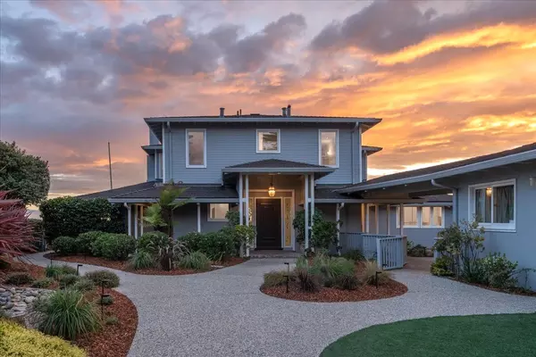 Santa Cruz, CA 95062,22780 E Cliff DR