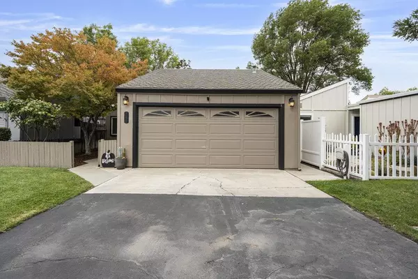 Hollister, CA 95023,296 Ridgemark DR