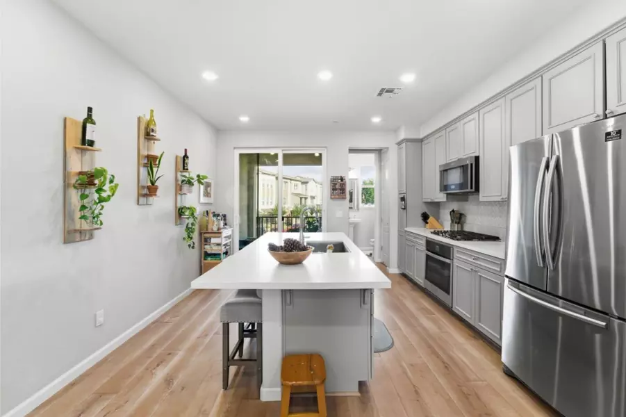 1206 California CIR, Milpitas, CA 95035