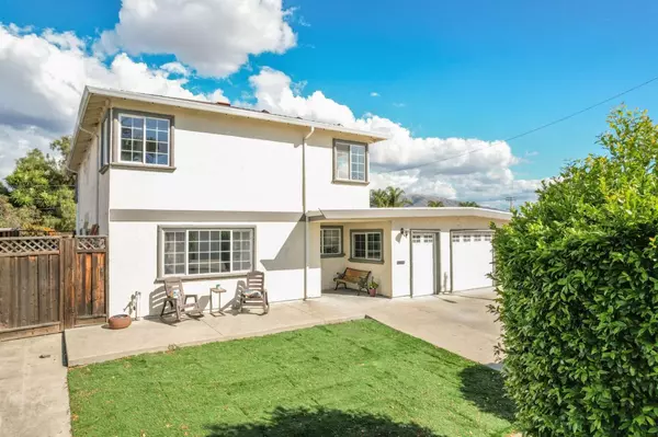 Fremont, CA 94538,42932 Peachwood ST