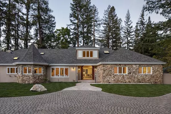 12797 Normandy LN, Los Altos Hills, CA 94022