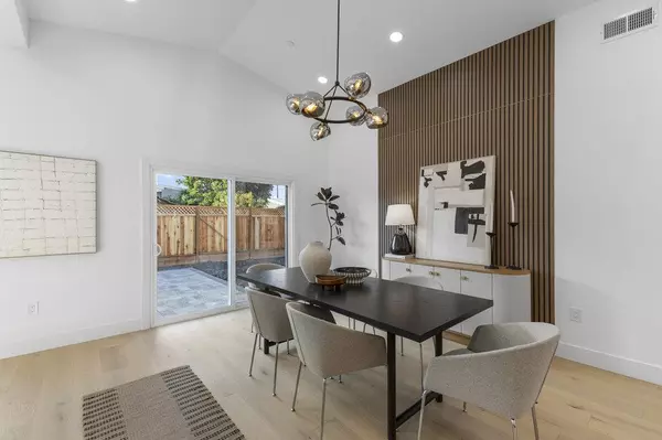 Santa Clara, CA 95050,748 Clara Vista AVE