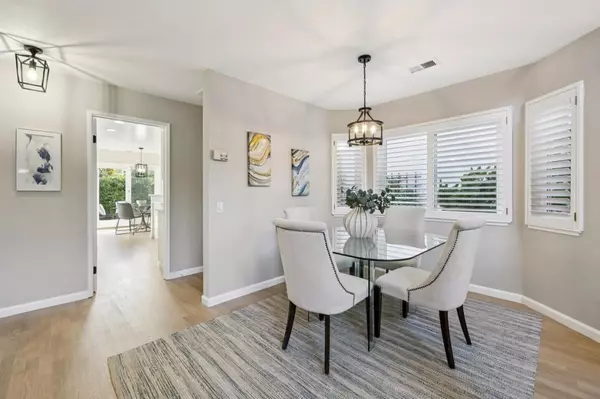 Foster City, CA 94404,619 Mystic LN