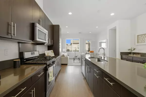 Milpitas, CA 95035,528 Odyssey LN