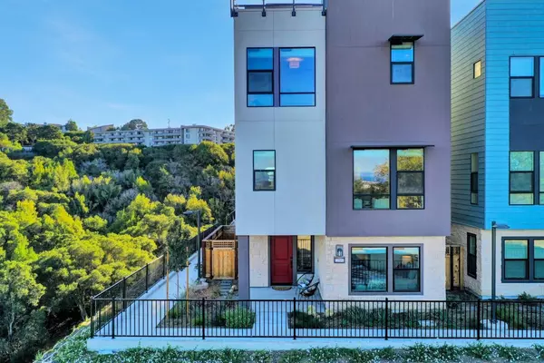 San Mateo, CA 94403,2500 Sage ST