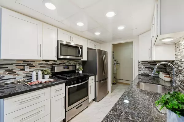 San Jose, CA 95126,1485 De Rose WAY 123