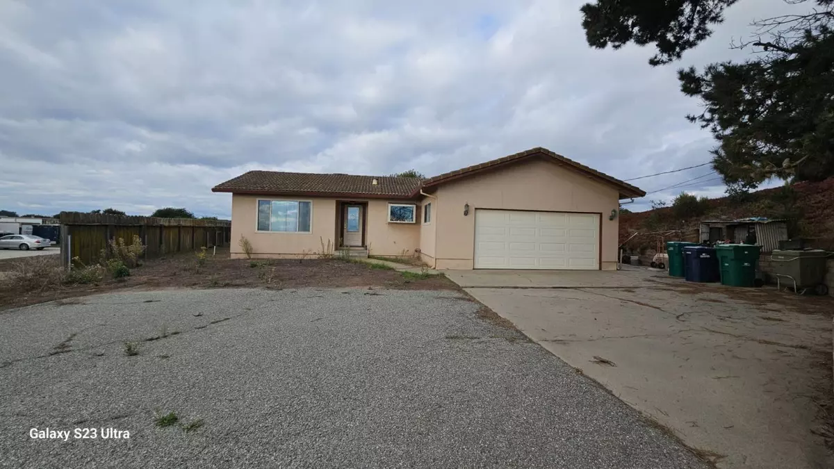 Salinas, CA 93907,17925 Damian WAY