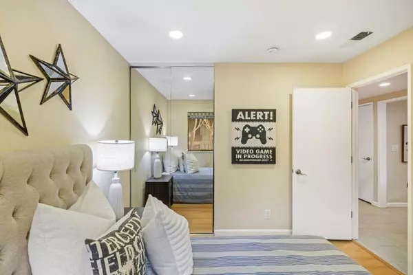 Saratoga, CA 95070,14355 Saratoga AVE B