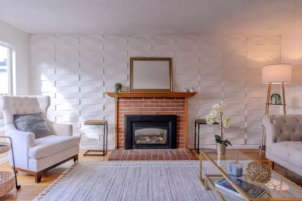 Pacifica, CA 94044,711 Lundy WAY