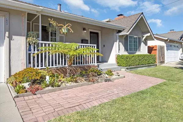 Salinas, CA 93906,1043 Heather DR