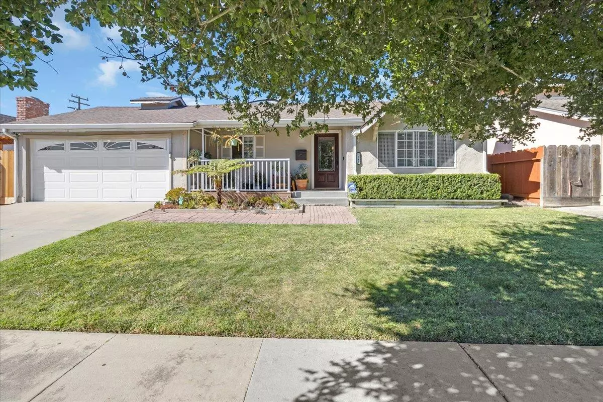 Salinas, CA 93906,1043 Heather DR