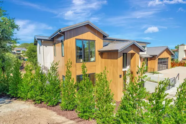 Redwood City, CA 94062,1019 Wilmington WAY