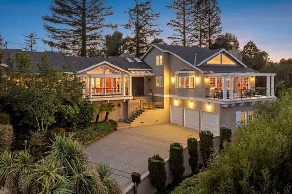 30 Live Oak LN, Hillsborough, CA 94010