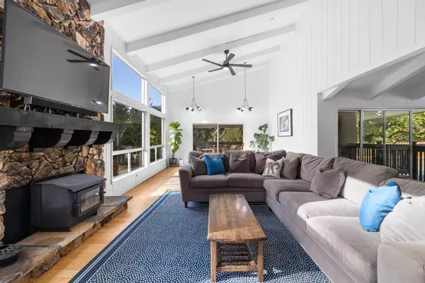 Santa Cruz, CA 95060,188 Kelly LN