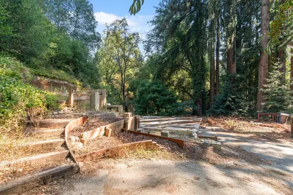 Boulder Creek, CA 95006,15840 Old County HWY