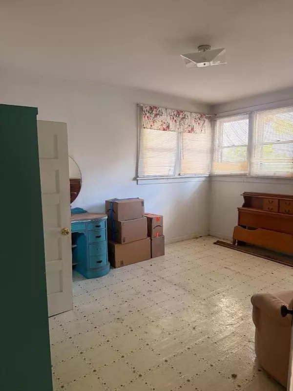 Morgan Hill, CA 95037,65 East Second ST