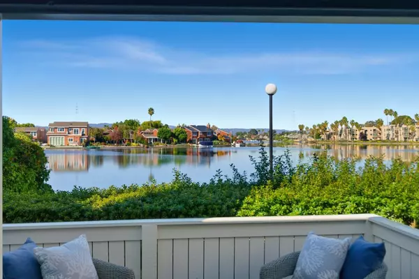 1024 Rudder LN,  Foster City,  CA 94404