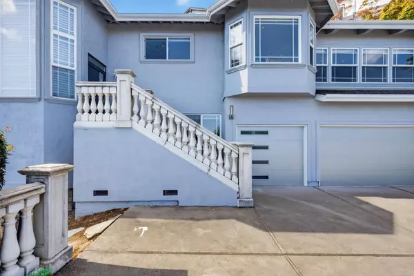 San Carlos, CA 94070,58 Hillcrest RD