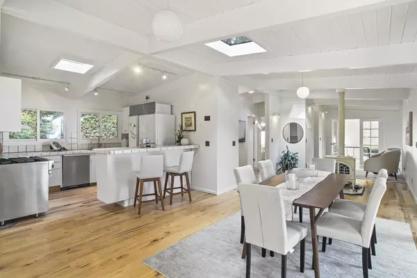 Woodside, CA 94062,320 Grandview DR