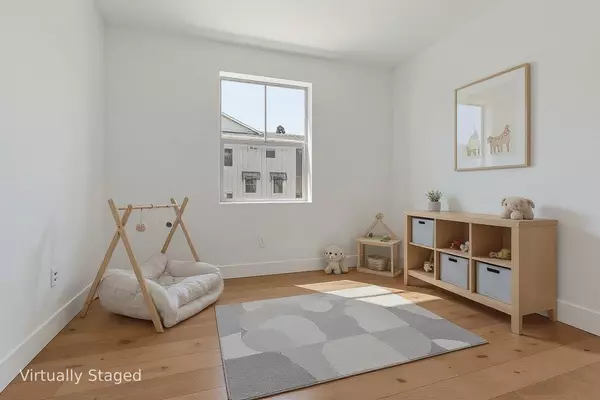 Walnut Creek, CA 94597,225 Oak CIR