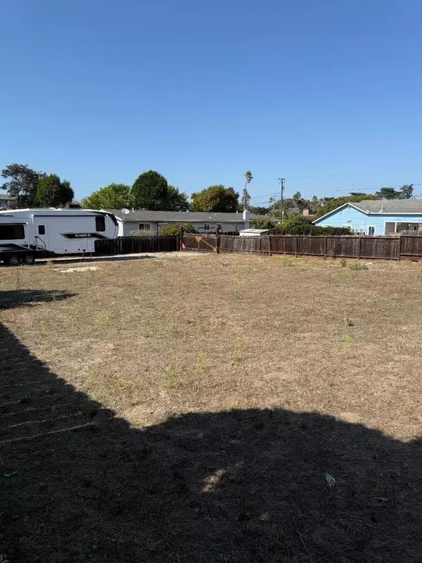 Marina, CA 93933,226 Beach RD