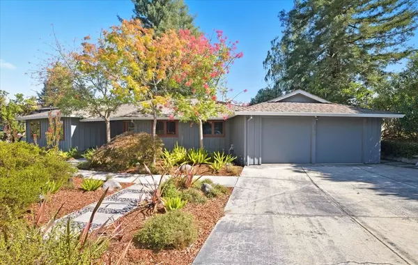375 La Cuesta DR, Portola Valley, CA 94028