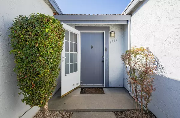 Salinas, CA 93907,1139 Sherman DR