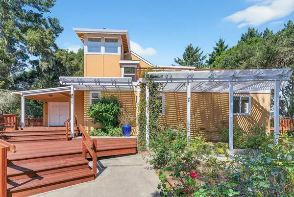825 Skyward DR, Aptos, CA 95003