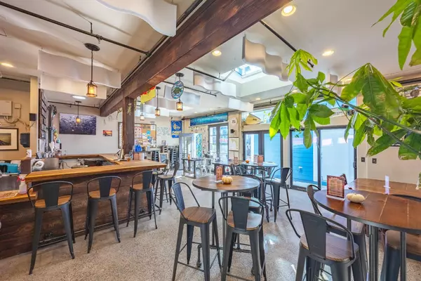 Half Moon Bay, CA 94019,313 Princeton AVE