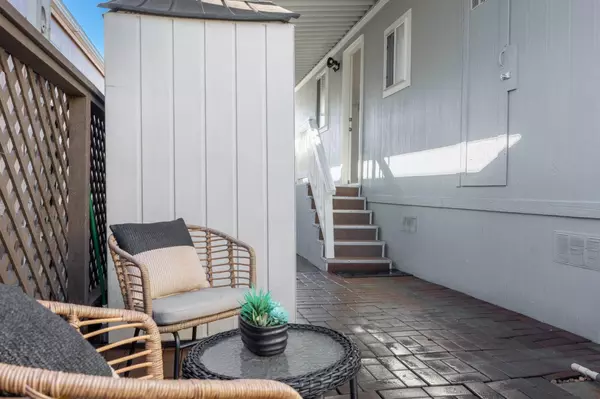 Santa Cruz, CA 95062,3710 Gross RD 17