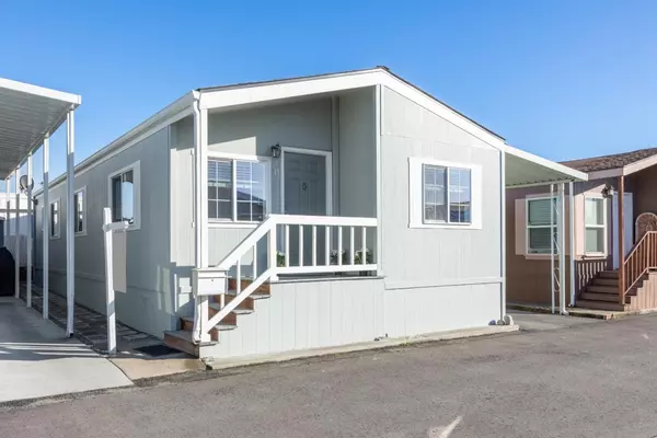 Santa Cruz, CA 95062,3710 Gross RD 17
