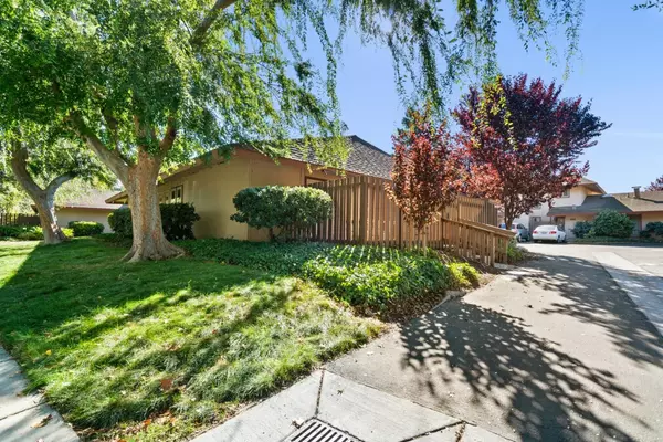 Sunnyvale, CA 94086,248 E Red Oak DR A